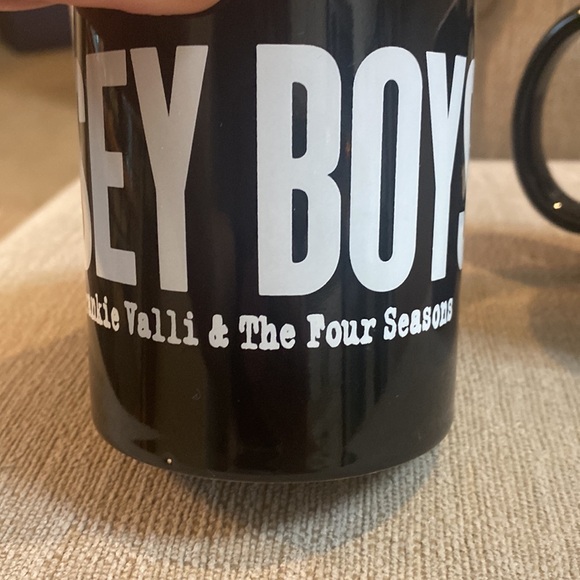 Jersey Boys Frankie Valli Vintage Black & White Coffee Mugs - Set of 2 LIKE NEW - Picture 4 of 13
